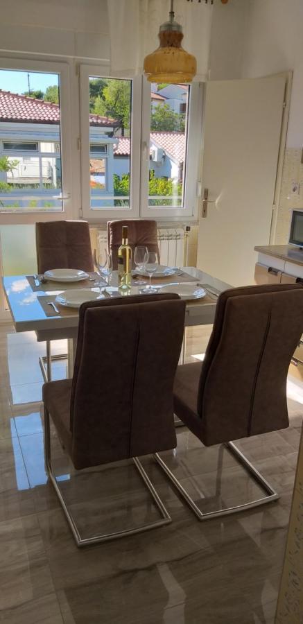 Apartman Oliva Pola Esterno foto