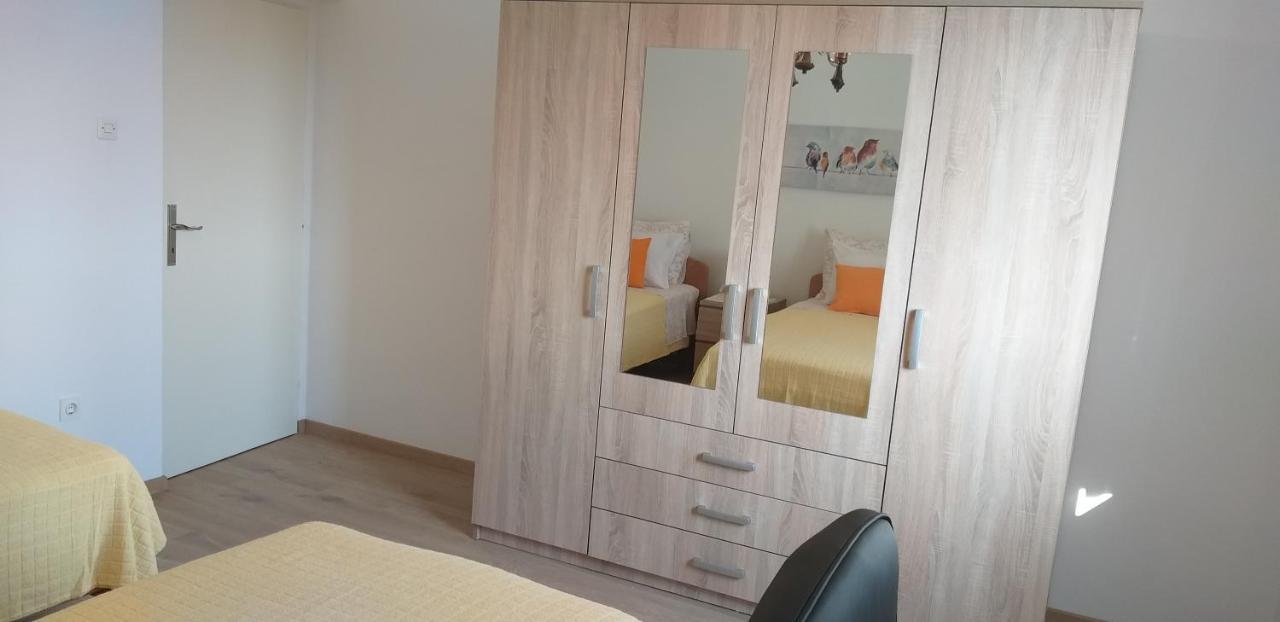Apartman Oliva Pola Esterno foto